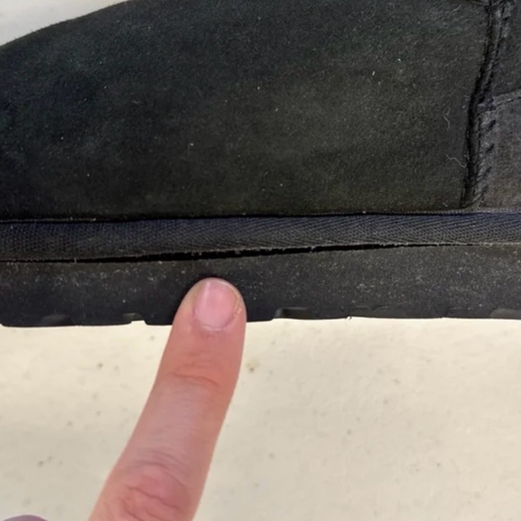 UGG Australia Black Suede Tall Sheepskin Lined Boots Women's Size 8 - Picture 11 of 13